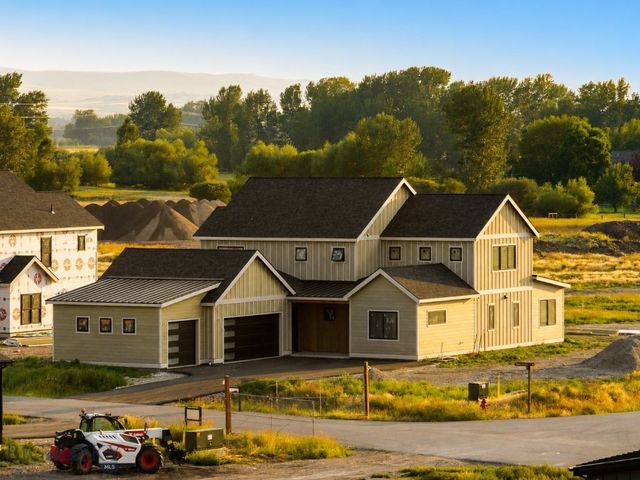 257 Creekbank Loop, Bozeman, MT 59718