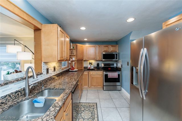 1409 Ford Road, Lyndhurst, OH 44124