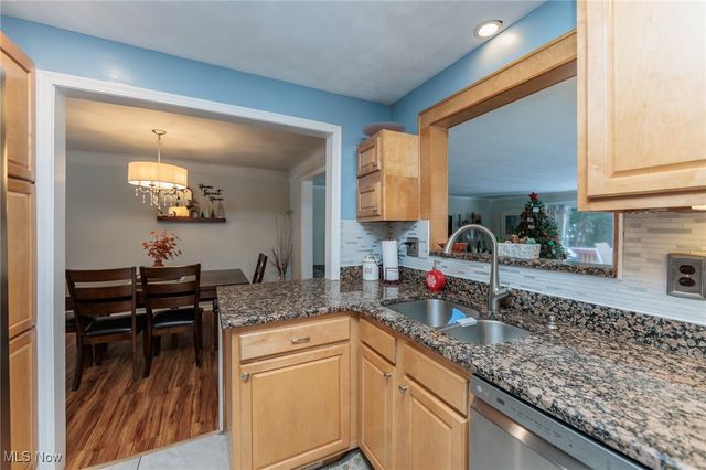 1409 Ford Road, Lyndhurst, OH 44124