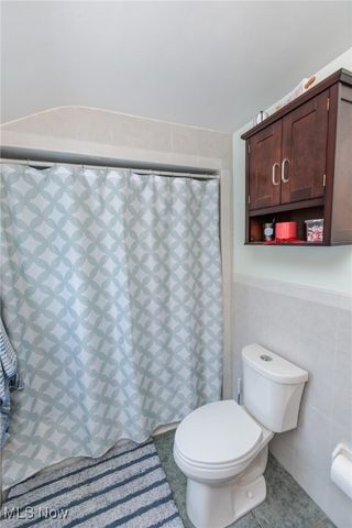 1409 Ford Road, Lyndhurst, OH 44124