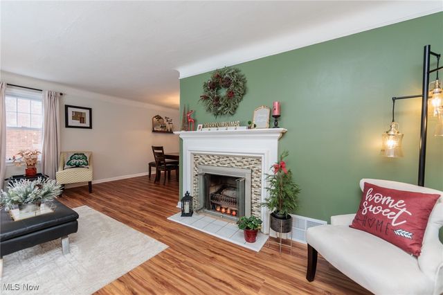 1409 Ford Road, Lyndhurst, OH 44124