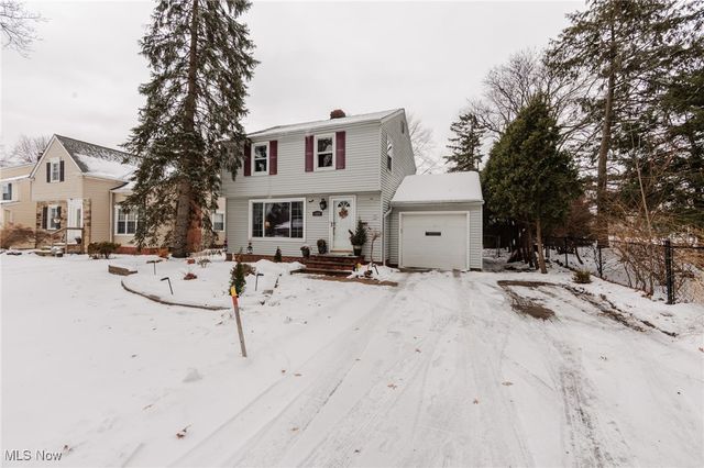 1409 Ford Road, Lyndhurst, OH 44124