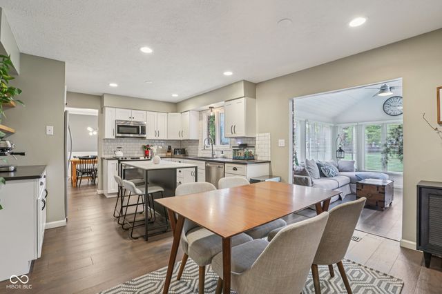 13703 Goldfinch Drive, Carmel, IN 46032