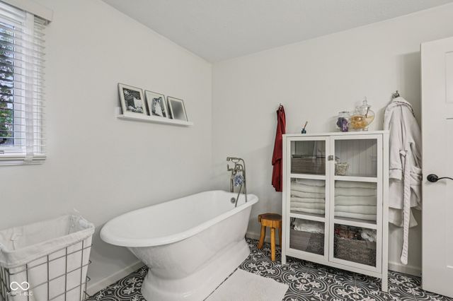 13703 Goldfinch Drive, Carmel, IN 46032