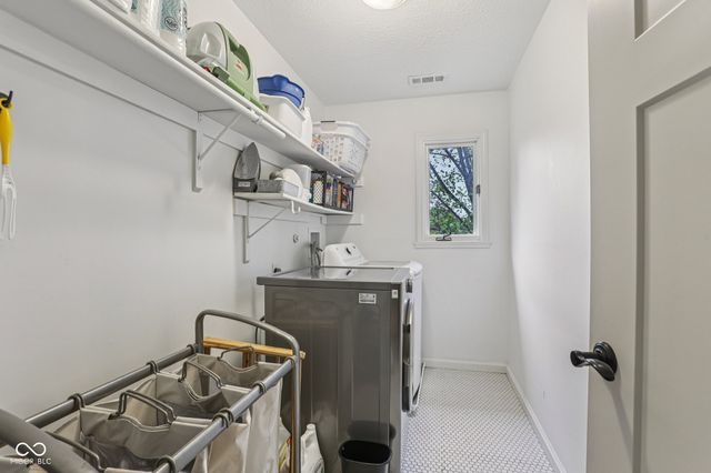 13703 Goldfinch Drive, Carmel, IN 46032