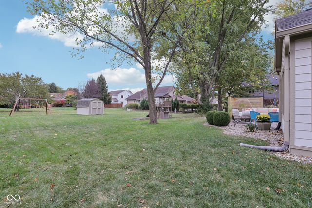 13703 Goldfinch Drive, Carmel, IN 46032