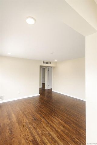 15975 Kinloch, Redford, MI 48239