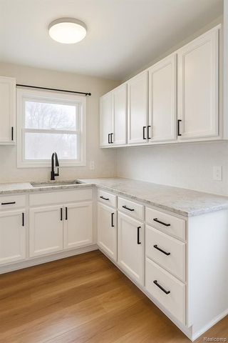 15975 Kinloch, Redford, MI 48239