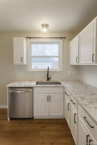 15975 Kinloch, Redford, MI 48239