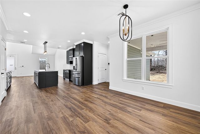 2 Foshee Lane, Bella Vista, AR 72715