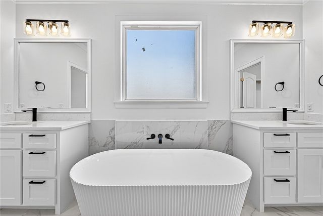 2 Foshee Lane, Bella Vista, AR 72715