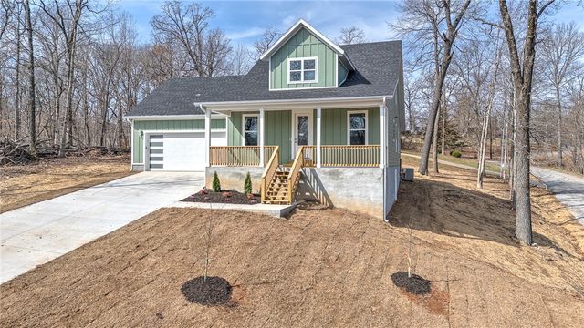 2 Foshee Lane, Bella Vista, AR 72715