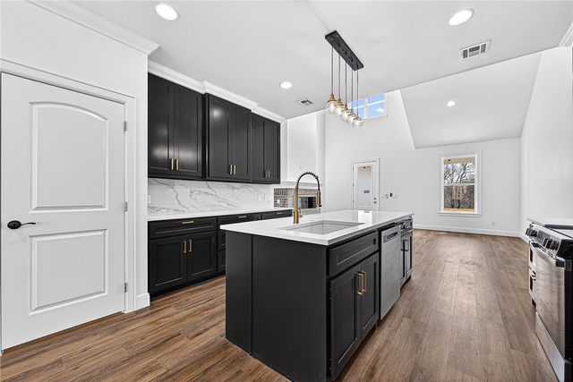 2 Foshee Lane, Bella Vista, AR 72715