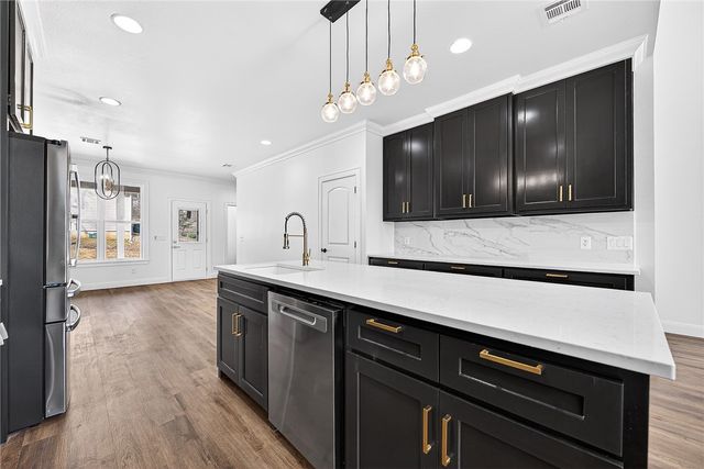 2 Foshee Lane, Bella Vista, AR 72715