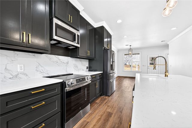 2 Foshee Lane, Bella Vista, AR 72715