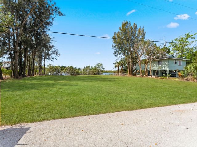 6646 SEAVIEW BOULEVARD, Hudson, FL 34667