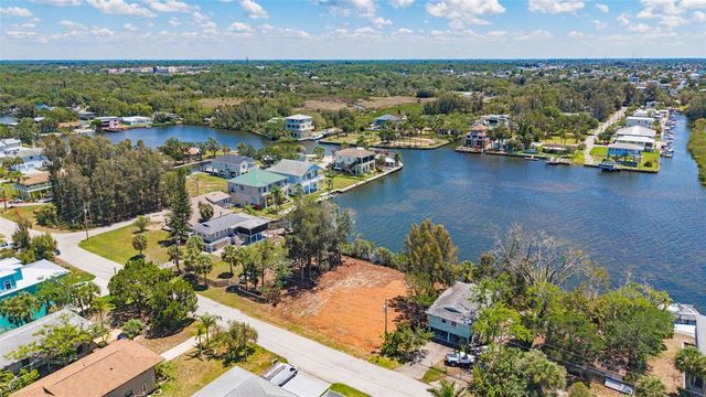 6646 SEAVIEW BOULEVARD, Hudson, FL 34667