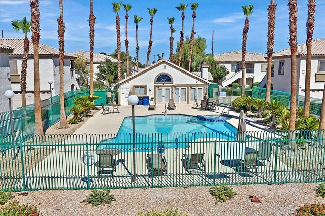 6804 Indian Chief Drive 204, Las Vegas, NV 89130