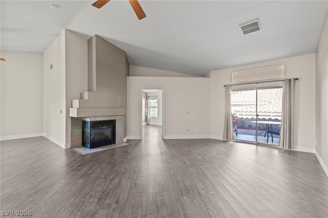 3352 Kylemore Street 103, Las Vegas, NV 89129