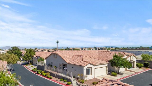 3352 Kylemore Street 103, Las Vegas, NV 89129