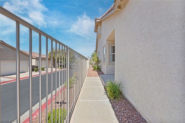 3352 Kylemore Street 103, Las Vegas, NV 89129