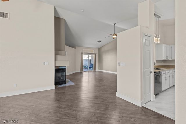 3352 Kylemore Street 103, Las Vegas, NV 89129