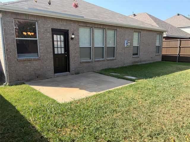 10613 Lansdowne Lane, Rowlett, TX 75089