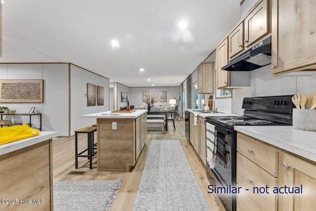 3385 Marlin Drive SE, Bolivia, NC 28422