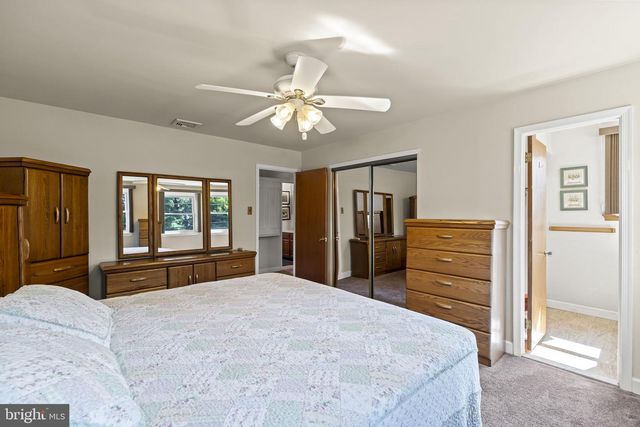 97 LOWER HOLLAND RD, Southampton, PA 18966
