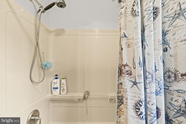 97 LOWER HOLLAND RD, Southampton, PA 18966
