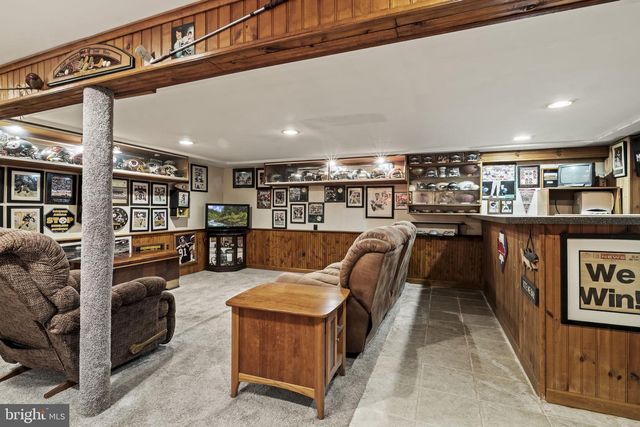 97 LOWER HOLLAND RD, Southampton, PA 18966