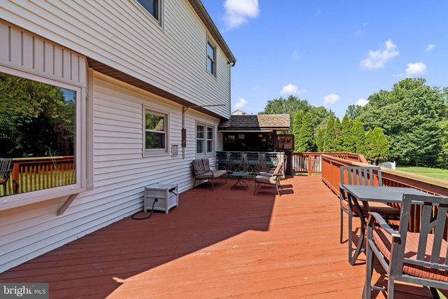 97 LOWER HOLLAND RD, Southampton, PA 18966