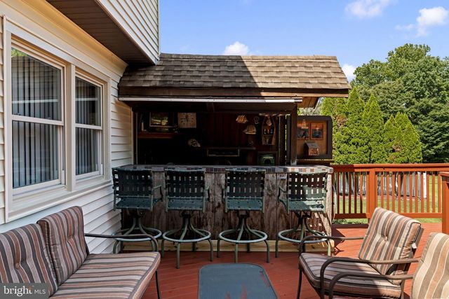 97 LOWER HOLLAND RD, Southampton, PA 18966