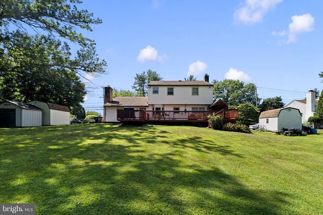 97 LOWER HOLLAND RD, Southampton, PA 18966