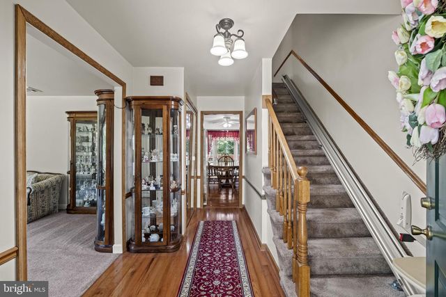97 LOWER HOLLAND RD, Southampton, PA 18966