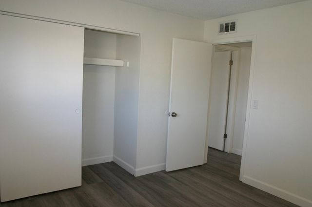 860 E Brown Road Apt 7, Mesa, AZ 85203
