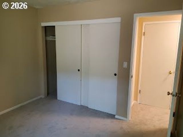 1040 Se COLUMBIA RIDGE Dr 2, Vancouver, WA 98664