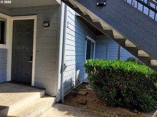 1040 Se COLUMBIA RIDGE Dr 2, Vancouver, WA 98664