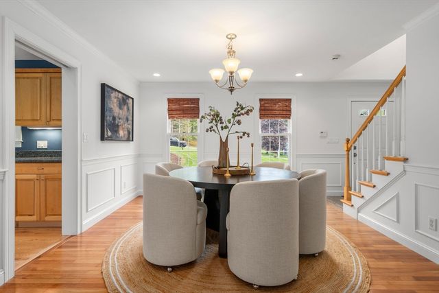 11 Green Way, Wayland, MA 01778
