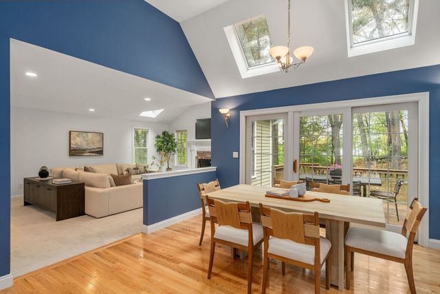11 Green Way, Wayland, MA 01778