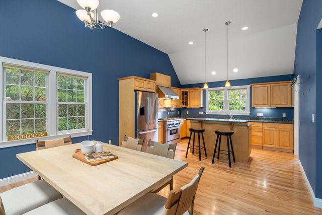 11 Green Way, Wayland, MA 01778