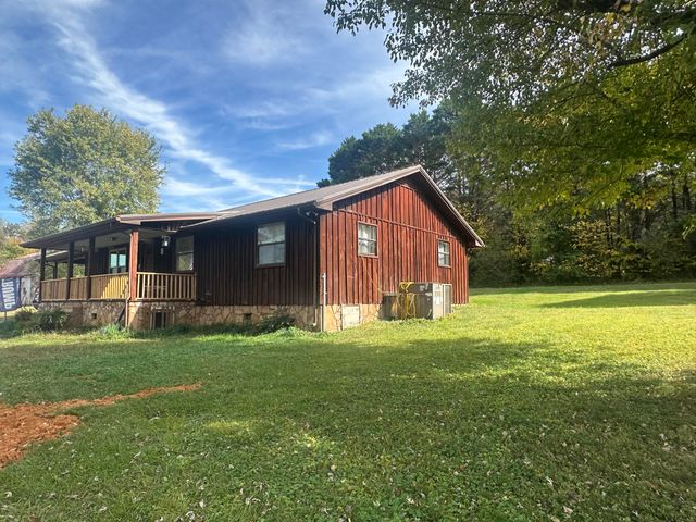 1323 Englewood Rd Old Road, Athens, TN 37303