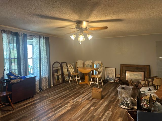 1323 Englewood Rd Old Road, Athens, TN 37303