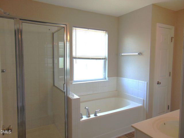 11711 Coppergate Drive 111, Raleigh, NC 27614