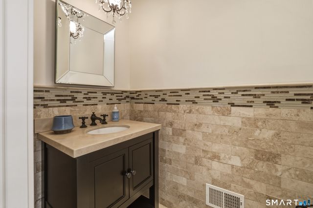 7 Timber Lane, Guilford, CT 06437