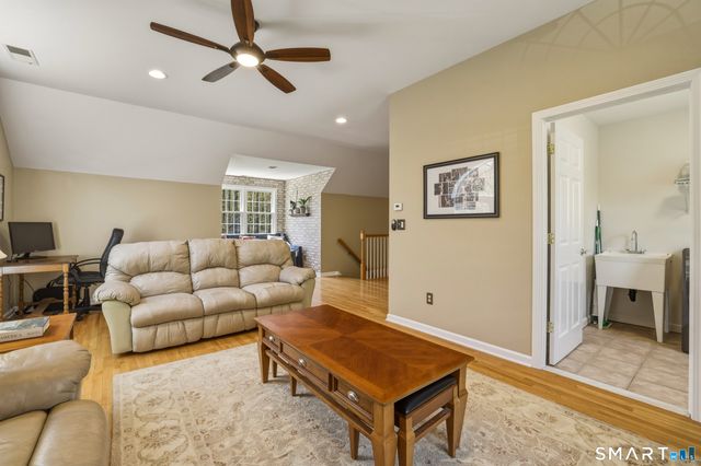 7 Timber Lane, Guilford, CT 06437