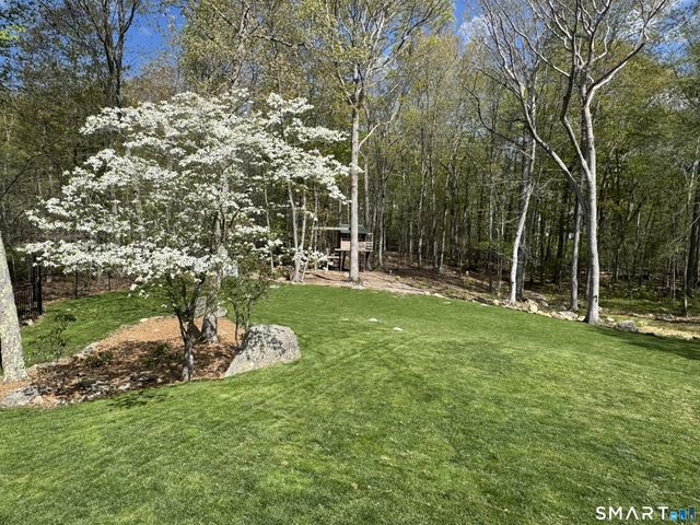 7 Timber Lane, Guilford, CT 06437