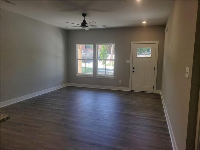 1715 S Hardy Avenue, Independence, MO 64052