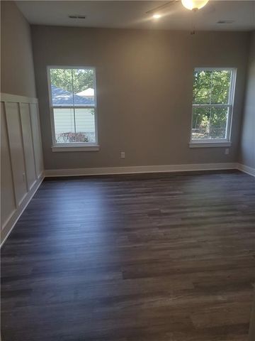 1715 S Hardy Avenue, Independence, MO 64052