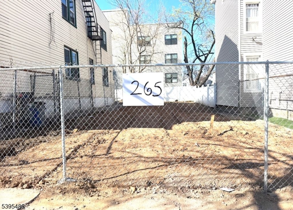 265 Hamilton Ave, Paterson City, NJ 07501 — photo 2